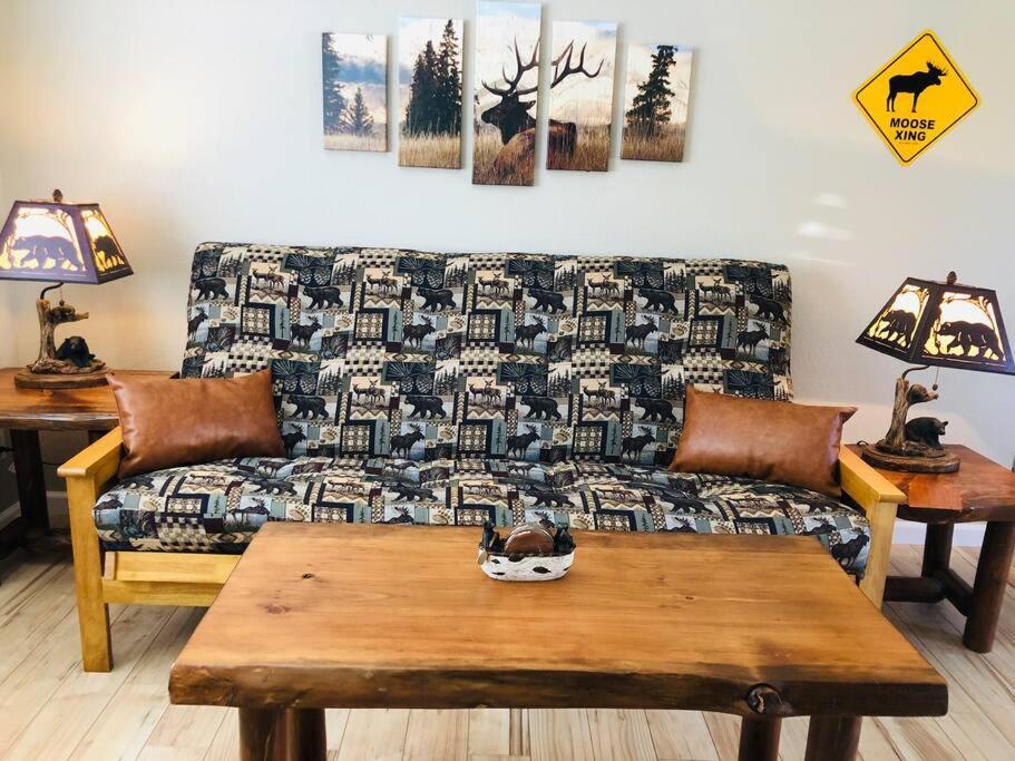 Riverside Cabin 6 格兰茨帕斯 外观 照片